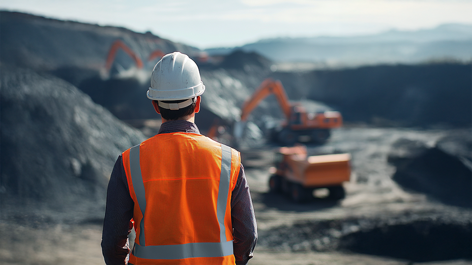 Hincado de perfiles metálicos para paneles solares