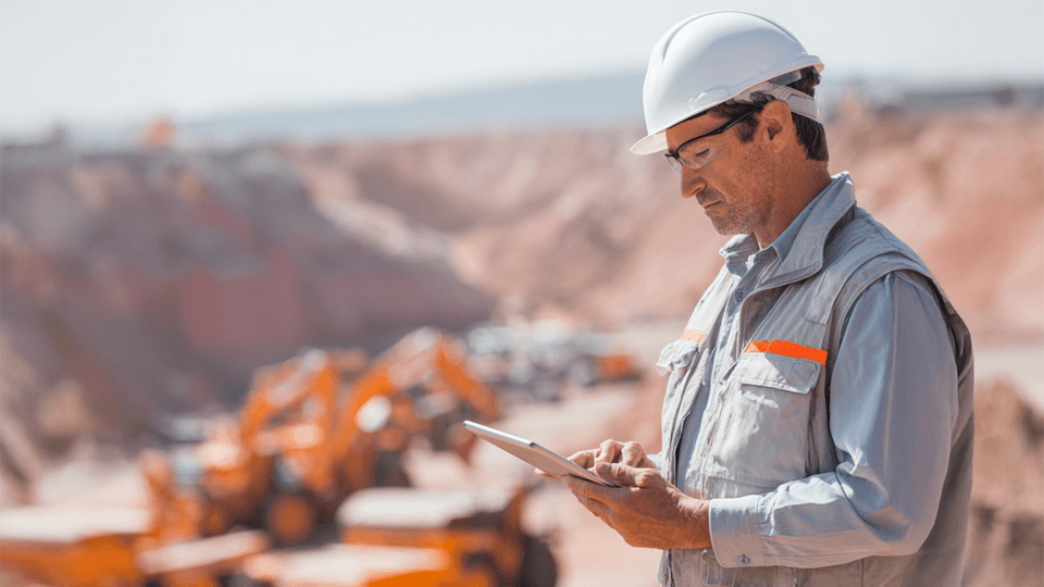 Perforación y cimentación para proyectos solares